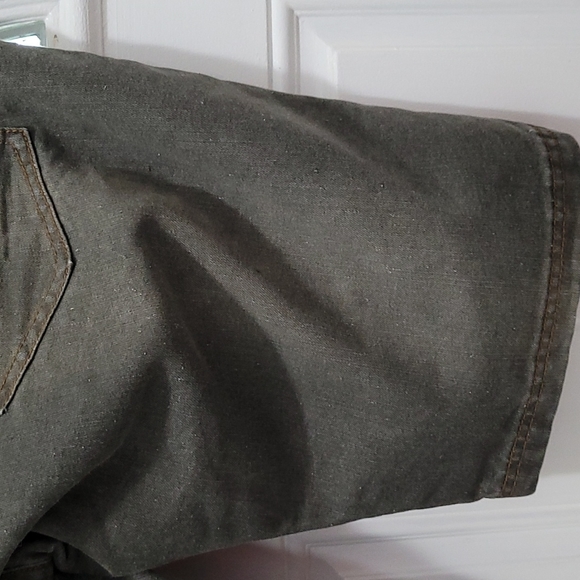 Hunter Green shorts - Picture 4 of 4